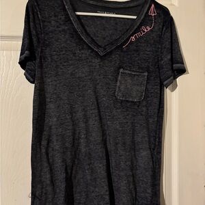 Peace & Pearls Gray Burnout V-Neck T-Shirt with Pink Embroidery size Small